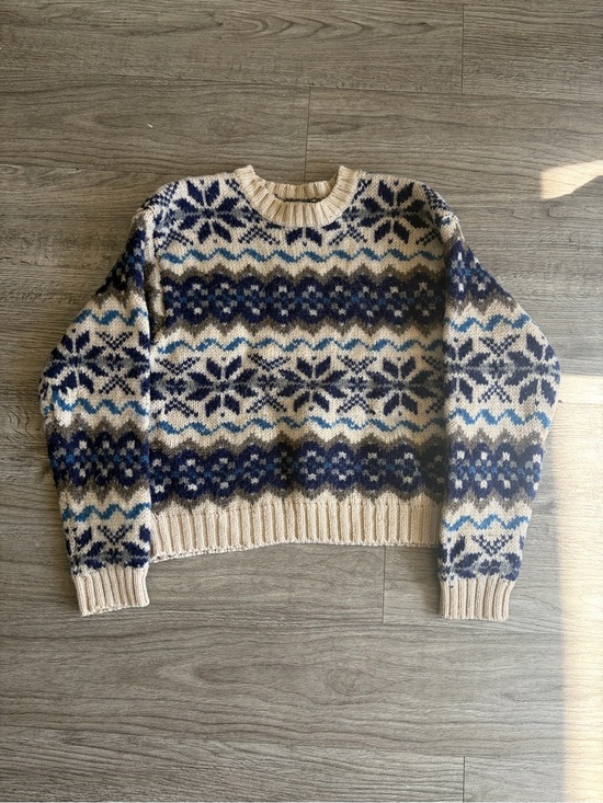 Abercrombie & Fitch Sweaters - Cozy Abercrombie & fitch Fair Isle Crewneck Sweater in Cream and Navy